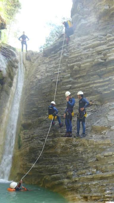 La Borda De Allue อูเอสกา ภายนอก รูปภาพ